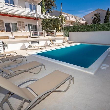 Rooms Magnolia With Pool Novalja Εξωτερικό φωτογραφία