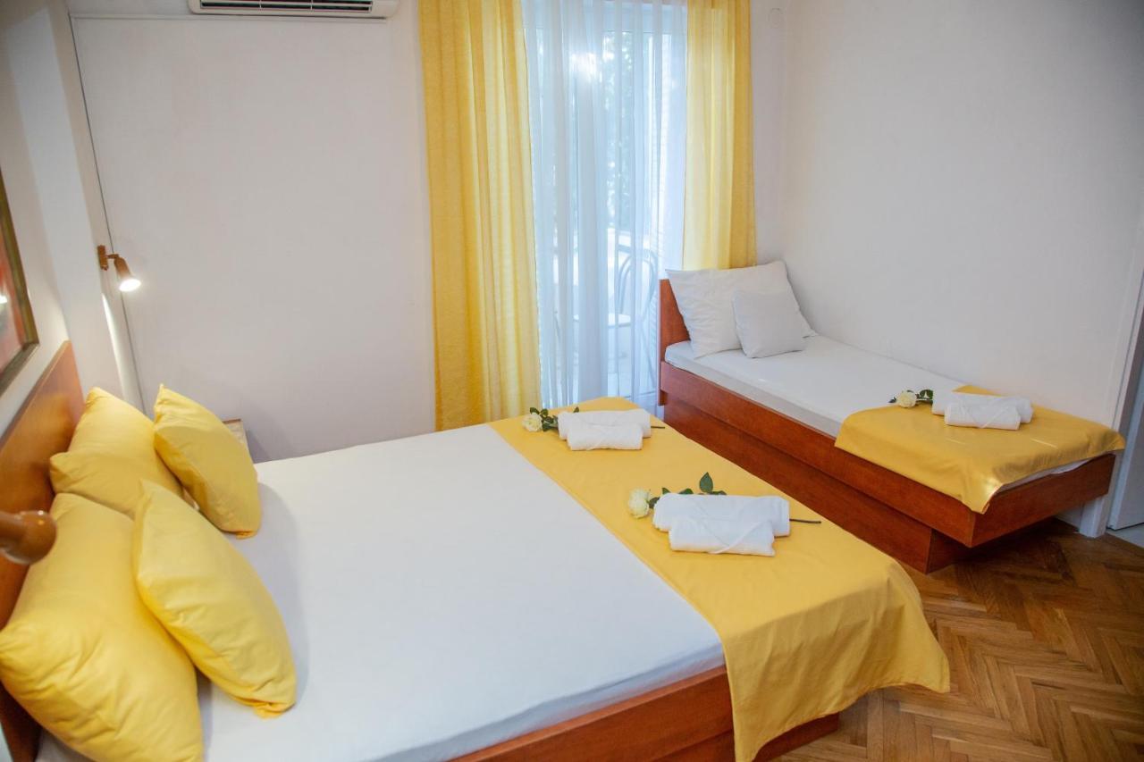 Rooms Magnolia With Pool Novalja Εξωτερικό φωτογραφία