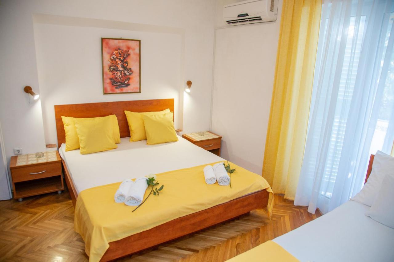Rooms Magnolia With Pool Novalja Εξωτερικό φωτογραφία
